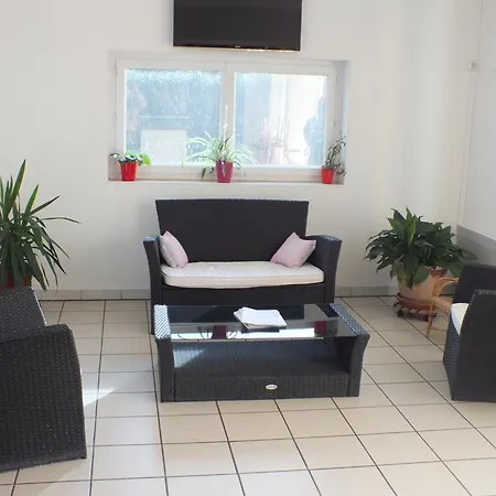 Hotel Logis Restaurant Le Clos Saint Loup Bram