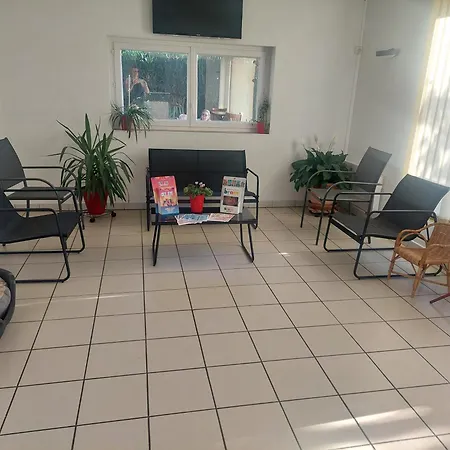 Logis Restaurant Le Clos Saint Loup 2*