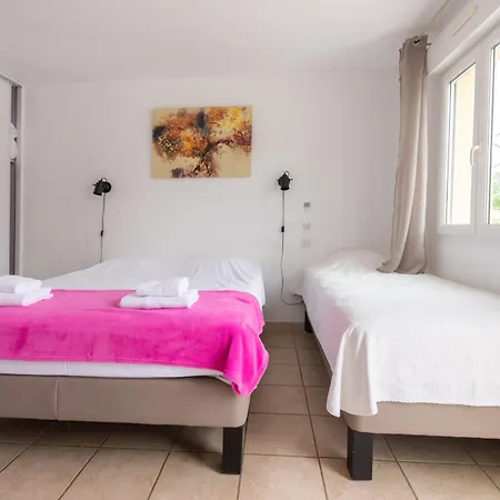 Logis Restaurant Le Clos Saint Loup 2*
