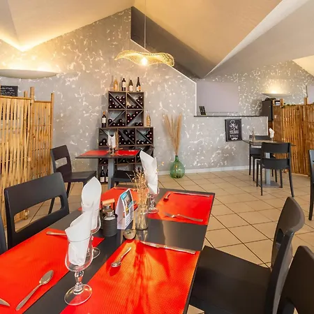 Ξενοδοχείο Logis Restaurant Le Clos Saint Loup Bram