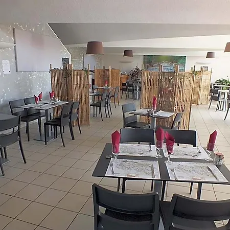 Logis Restaurant Le Clos Saint Loup 2* Bram