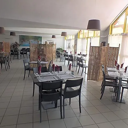 Logis Restaurant Le Clos Saint Loup Bram
