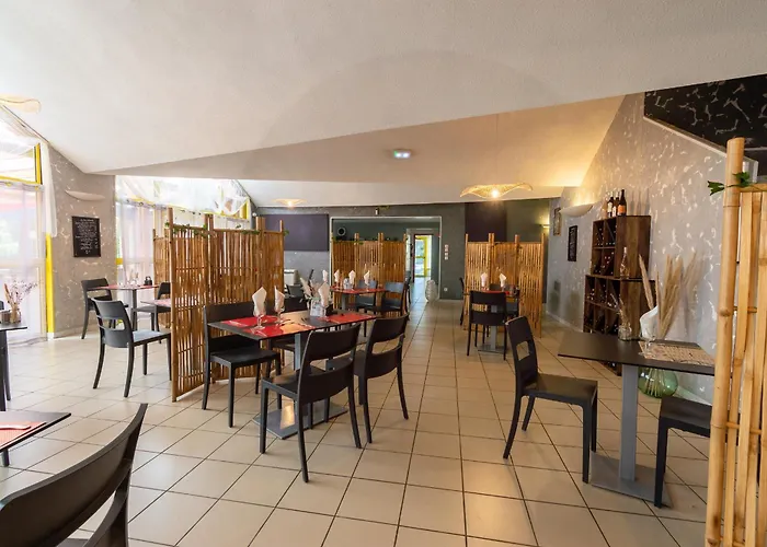 Logis Restaurant Le Clos Saint Loup 2*